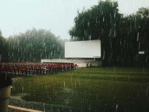 《Sorry，no movie today》